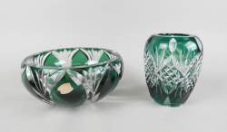 Verrerie : Coupe et vase en cristal taillé signé sous la base Val Saint Lambert , le vase est monogrammé PU pour pièce unique