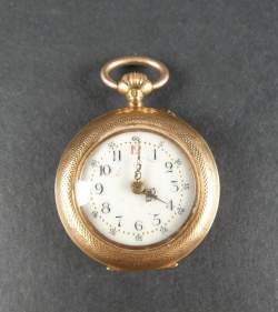Bijou : Montre de gousset de col cuvette extérieure en or jaune 18K mouvement à remontoir (En état , coups)