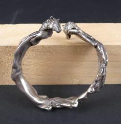 Bijou : Bracelet rigide - Chevaux - en argent Bijou : Bracelet rigide - Chevaux - en argent