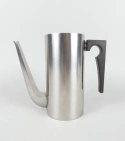 Objet : Cafetière designer JACOBSEN Arne Objet : Cafetière designer JACOBSEN Arne