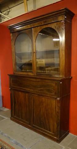 Meuble: vitrine anglaise 2 corps en palissandre 19eS (mq) Meuble: vitrine anglaise 2 corps en palissandre 19eS (mq)