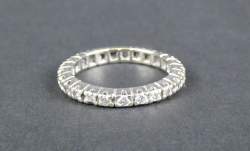 Bijou: Bague/alliance américaine en or jaune et blanc 18K sertie de 25 diamants