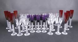Verrerie : Rare service de verres en cristal taillé estampillé Baccarat modèle Vega