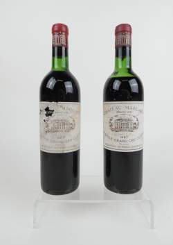 Vin : 2 bouteilles Château Margaux 1967 1er Grand Cru Classé , 1 niveau mi - épaule (1 EA)