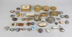 Objet : Lot de diveress boites différentes matières différentes utilisations (en état et ds l'état)