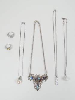 Bijou : Lot de bijoux en argent Pbrut : 71 , 6g (6) (4colliers et pendentifs , 2bagues)