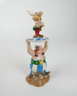 BD: Astérix, création Pixi -Obélix portant Astérix sur un bouclier- N° XXXVI/MD