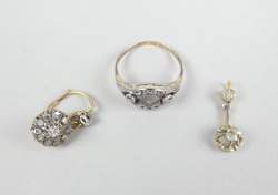 Bijou: or 18K: Bague or 18K et argent éclats de diamants (mq pierre centrale) +