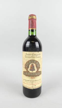 Vin : 1 bouteille Château L'ANGELUS 1979 Saint - Emilion Grand Cru Classé étiquette leg. abîmée