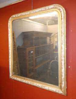 Meuble : miroir doré patiné (usures)