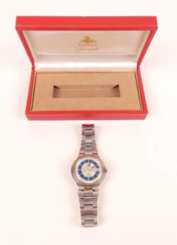 Bijou : Montre bracelet d'homme OMEGA DYNAMIC en acier mouvement automatic avec dateur (démarre mais s'arrête remontoir et fermeture bracelet à réviser)