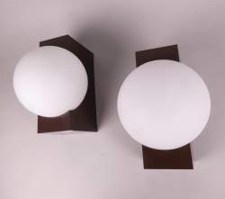 Luminaire : Paire d'appliques Raak Amsterdam bobèches rondes en verre et base rectangulaire en abs
