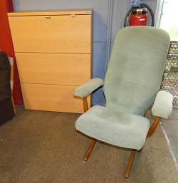 Meuble : Meuble à chaussures HULSTA Allemagne + fauteuil pliant de style scandinave