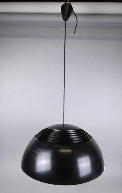 Luminaire : Suspension designer JACOBSEN Arne