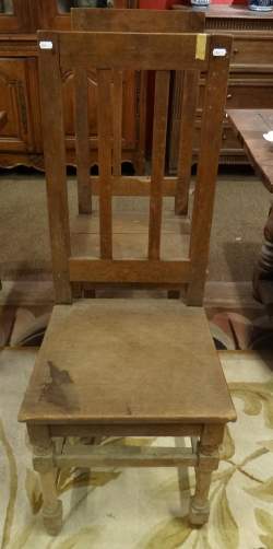 6 chaises haut dossier assise en bois pieds tournés à entrejambe et entretoise e
